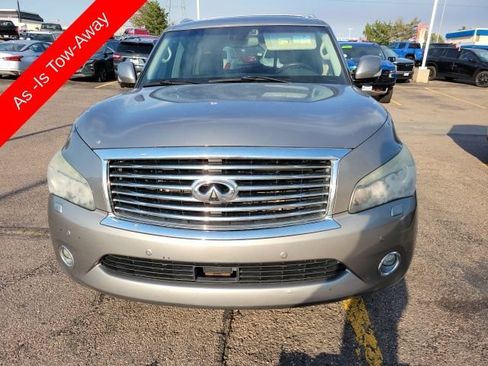 Used 2014 INFINITI QX80 4WD w/ Deluxe Touring Package image 2
