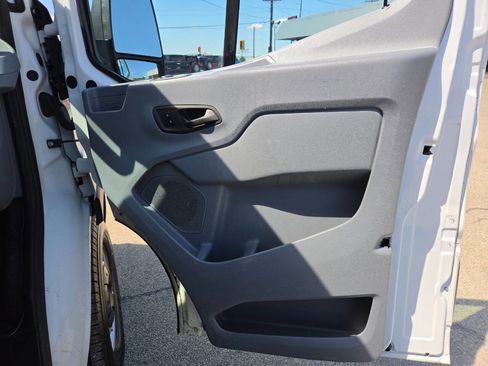 Used 2015 Ford Transit 150 130 Low Roof RWD image 20