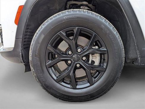 Used 2024 Jeep Grand Cherokee L Limited w/ Luxury Tech Group II image 27