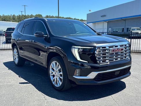 Used 2024 GMC Acadia Denali w/ Super Cruise Package FWD image 4