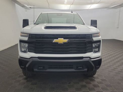 Used 2025 Chevrolet Silverado 2500 W/T image 6