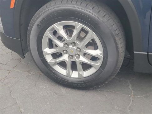 Certified 2023 Chevrolet Traverse LS image 5