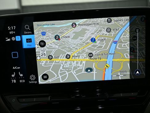 Used 2024 Volkswagen ID.4 2WD image 15