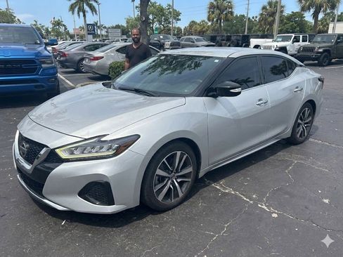Used 2020 Nissan Maxima 3.5 SV w/ Floor Mat Group FWD image 1