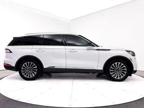 Used 2020 Lincoln Aviator Reserve w/ Elements Package Plus AWD/4WD image 43