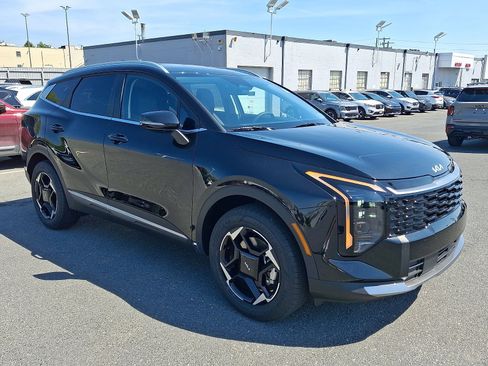 New 2026 Kia Sportage EX AWD/4WD image 2