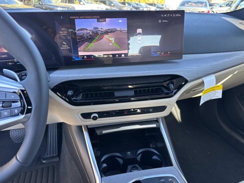 New 2026 BMW 330i 330i w/ Premium Package image 24