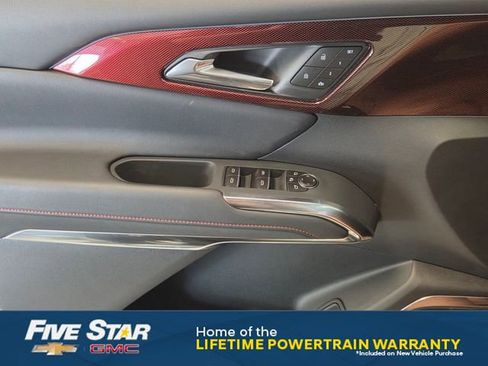 New 2026 Chevrolet Traverse RS w/ LPO, Floor Liner Package FWD image 30