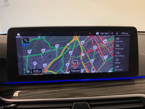 Used 2022 BMW 530i xDrive w/ Premium Package image 26