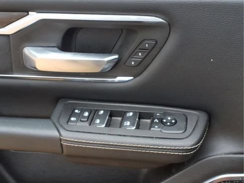 Used 2026 RAM 1500 Laramie AWD/4WD image 17