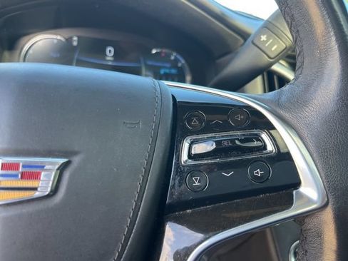 Used 2020 Cadillac Escalade Platinum AWD/4WD image 19