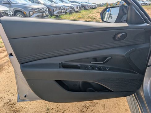 New 2025 Hyundai Elantra Sport image 6