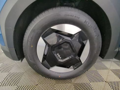 Used 2024 Kia EV9 Wind AWD/4WD image 17