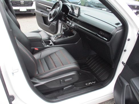 Certified 2025 Honda CR-V Sport Touring image 16
