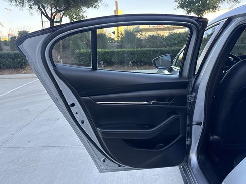 Used 2019 MAZDA MAZDA3 AWD Sedan w/ Select Package image 11