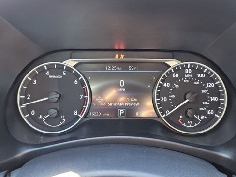 Used 2023 Nissan Sentra SV w/ Trunk Package image 14