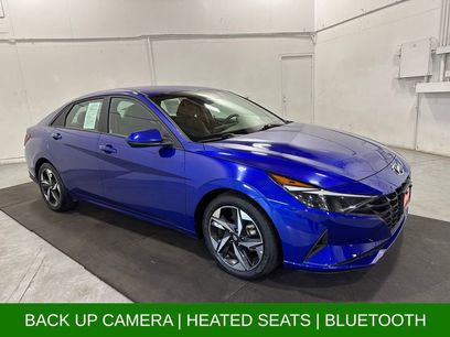 Used 2023 Hyundai Elantra SEL w/ Convenience Package