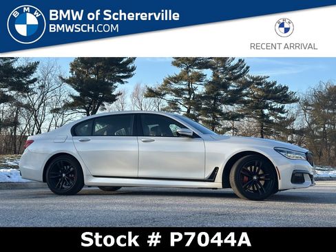 Used 2017 BMW 750i xDrive image 1