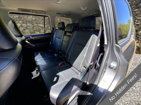 Used 2016 Lexus GX 460 Luxury w/ Preferred Accessory Package AWD/4WD image 23