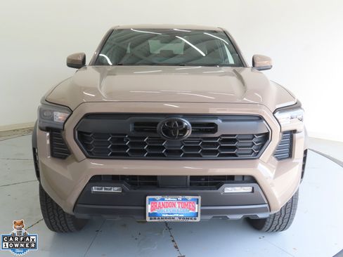 Used 2026 Toyota Tacoma TRD Off-Road AWD/4WD image 9