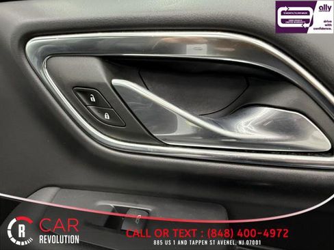 Used 2024 GMC Yukon XL SLT image 55