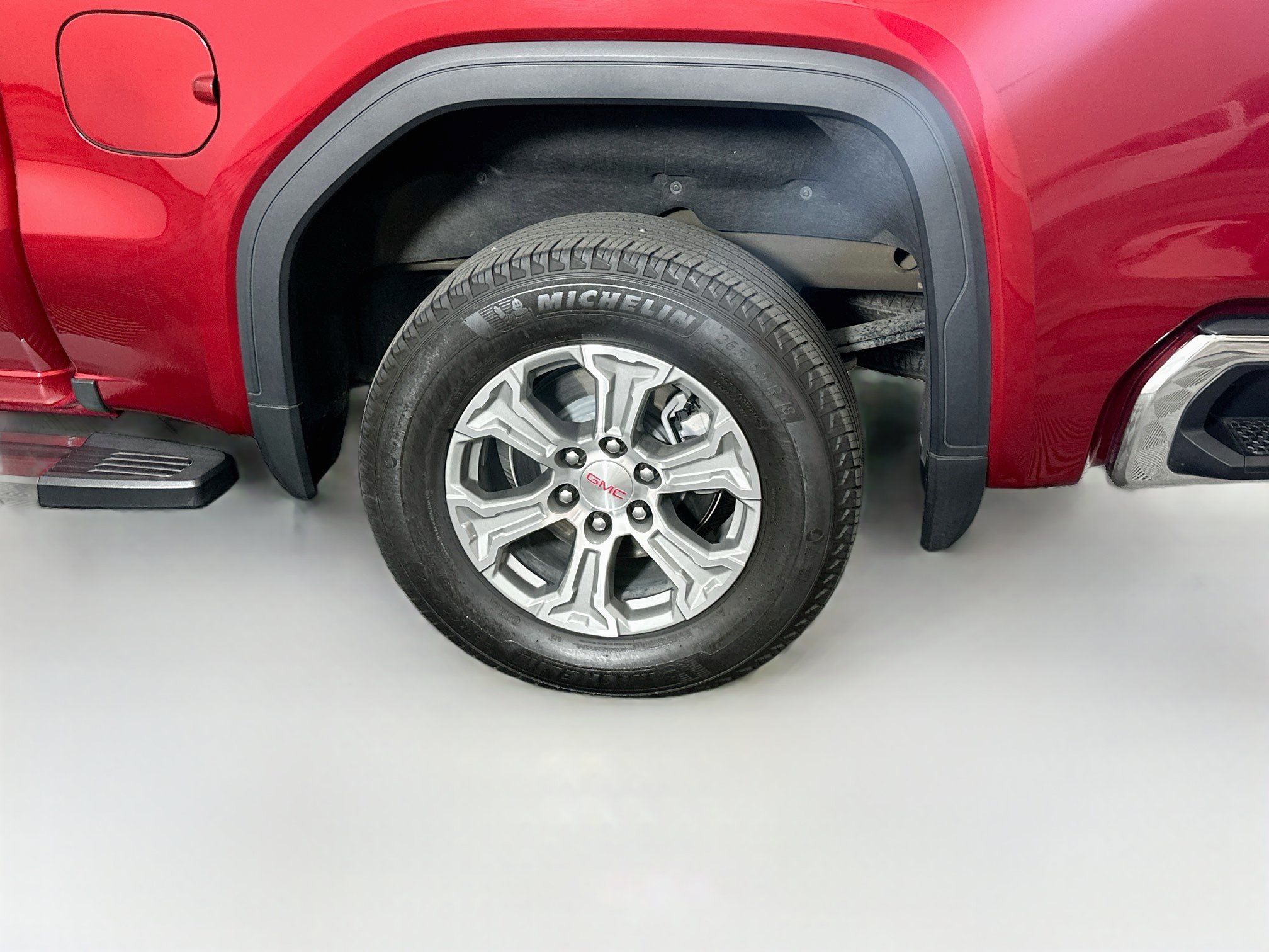 Used 2024 GMC Sierra 1500 SLT RWD image 11