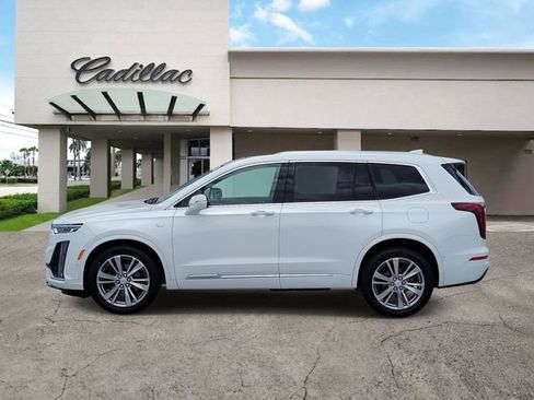 Certified 2024 Cadillac XT6 Premium Luxury w/ Platinum Package AWD/4WD image 2