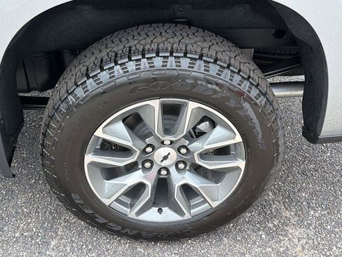 New 2026 Chevrolet Silverado 1500 RST w/ RST All Star Premium Package AWD/4WD image 9