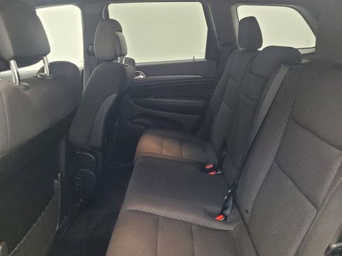Used 2018 Jeep Grand Cherokee Laredo AWD/4WD image 18