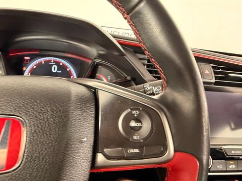 Used 2018 Honda Civic Type R image 23