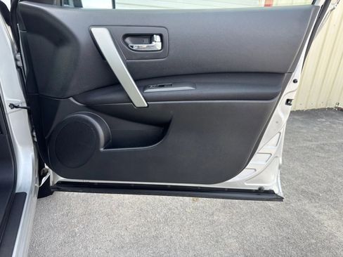 Used 2012 Nissan Rogue S image 13