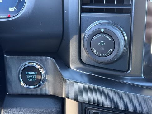 New 2026 Ford F250 Platinum w/ FX4 Off-Road Package image 36