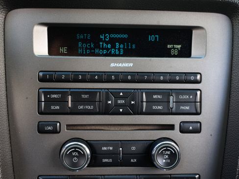 Used 2010 Ford Mustang GT image 36