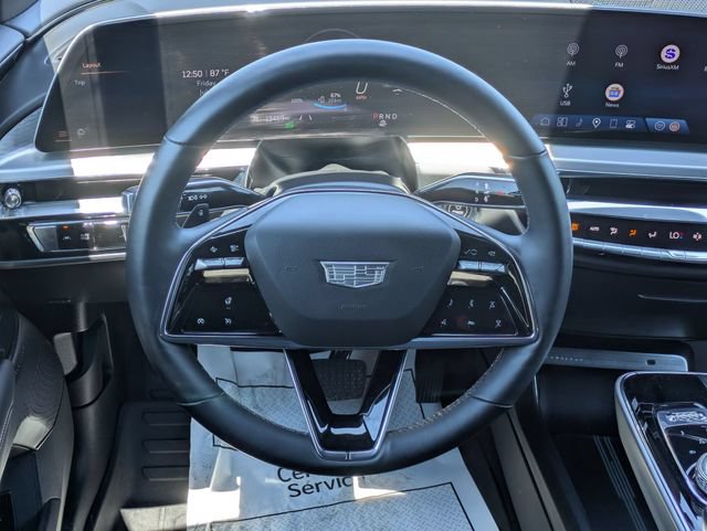 Used 2024 Cadillac Lyriq Luxury w/ LPO, Floor Liner Package AWD/4WD image 15