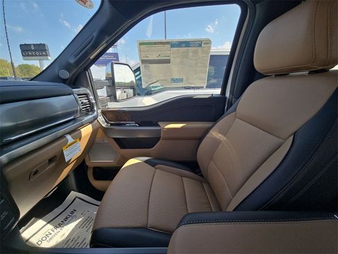 New 2026 Ford F250 Lariat w/ Chrome Package image 13