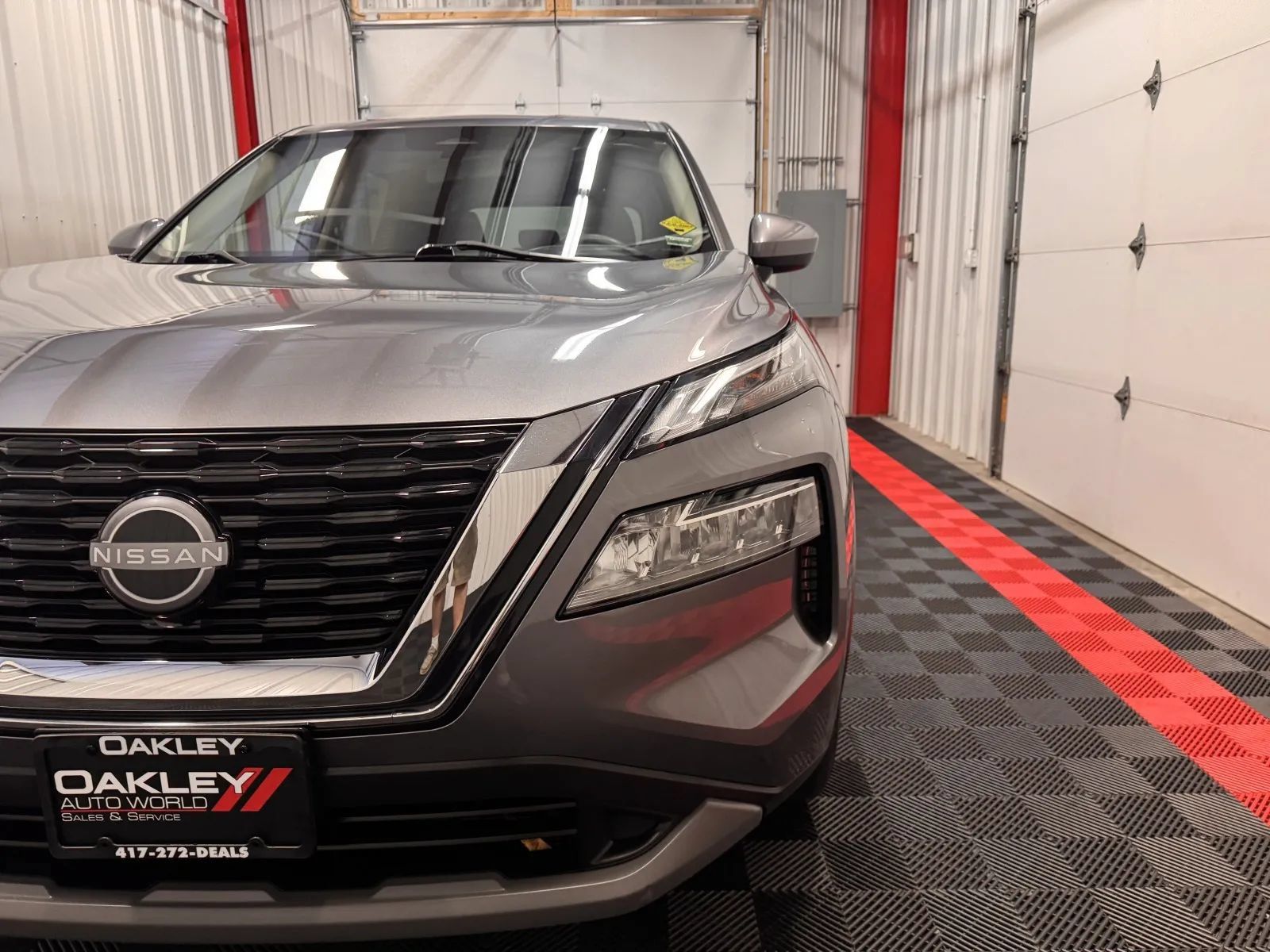 Used 2023 Nissan Rogue SV AWD/4WD image 8