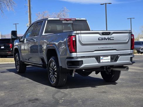 Certified 2025 GMC Sierra 2500 Denali Ultimate w/ Max Trailering Package image 3