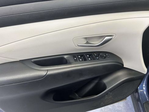 Used 2025 Hyundai Tucson SEL AWD/4WD image 17
