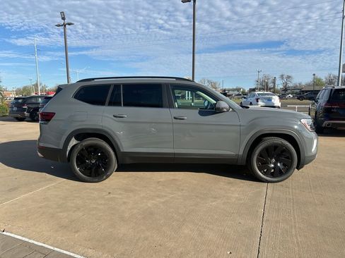 New 2026 Volkswagen Atlas SE AWD/4WD image 4