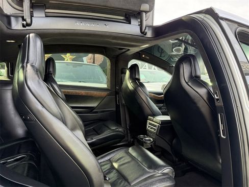 Used 2017 Tesla Model X 100D image 26