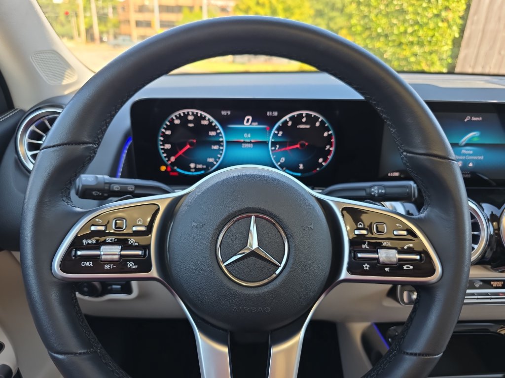 Certified 2022 Mercedes-Benz GLB 250 4MATIC image 20