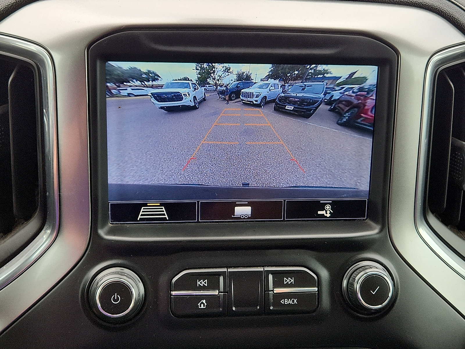 Used 2020 Chevrolet Silverado 1500 LT Trail Boss AWD/4WD image 19