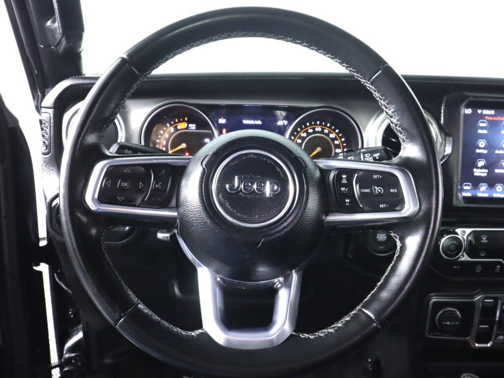 Used 2022 Jeep Wrangler Unlimited Sahara w/ Safety Group AWD/4WD image 11