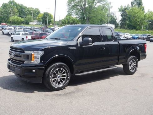 Used 2018 Ford F150 XLT w/ Equipment Group 302A Luxury AWD/4WD image 8