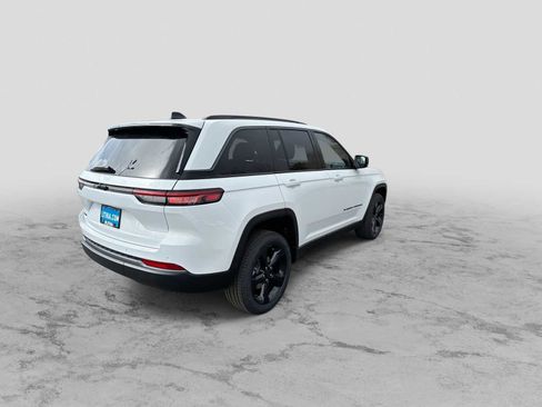 New 2026 Jeep Grand Cherokee Limited image 8