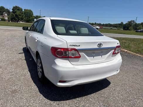 Used 2013 Toyota Corolla LE FWD image 10
