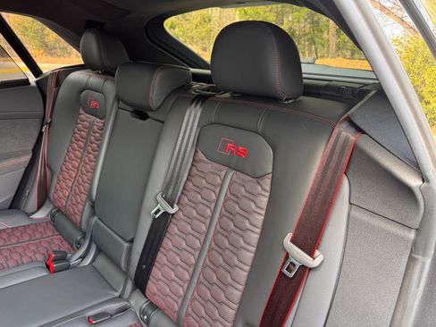 Used 2025 Audi RS Q8 performance image 51