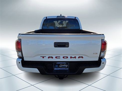 Used 2022 Toyota Tacoma TRD Off-Road w/ Technology Package image 5