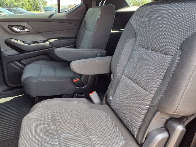Used 2024 Chevrolet Traverse LT FWD image 7