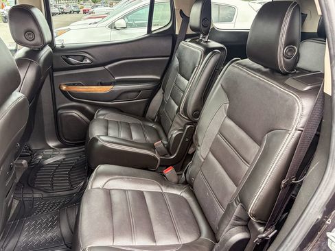 Used 2017 GMC Acadia Denali w/ Technology Package FWD image 43